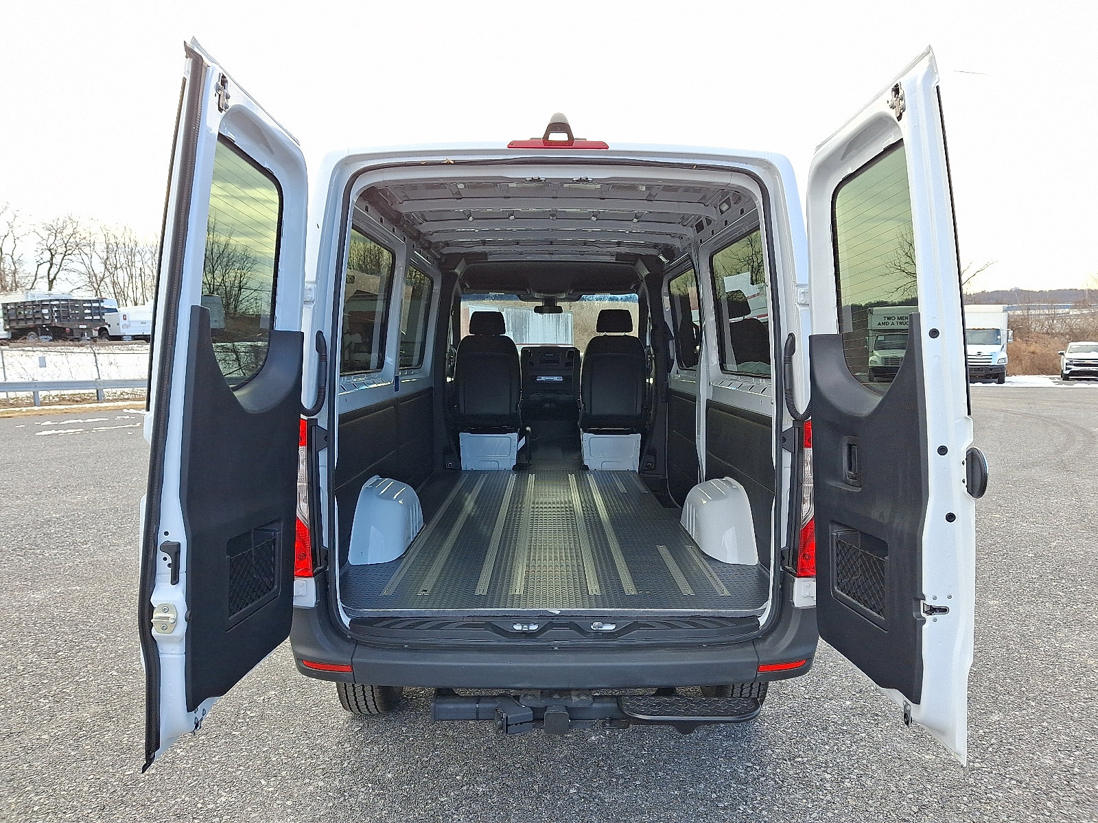 New 2025 Mercedes-Benz Sprinter 2500 image 8