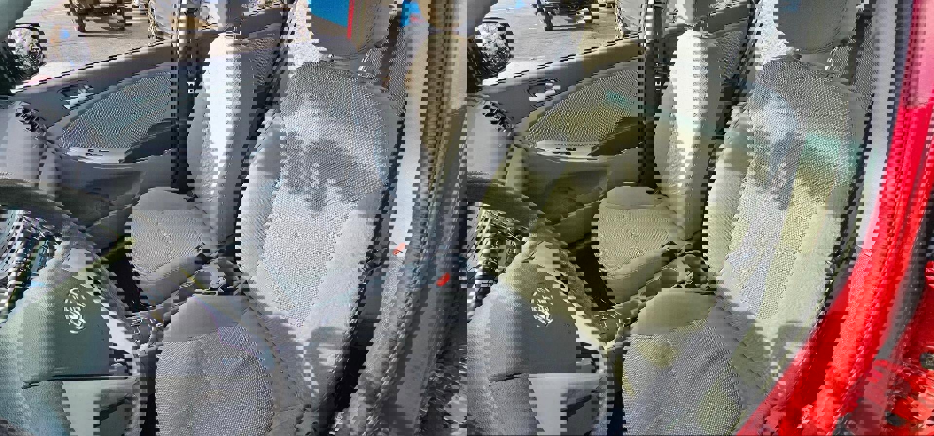 Used 2014 Hyundai Accent GLS image 10