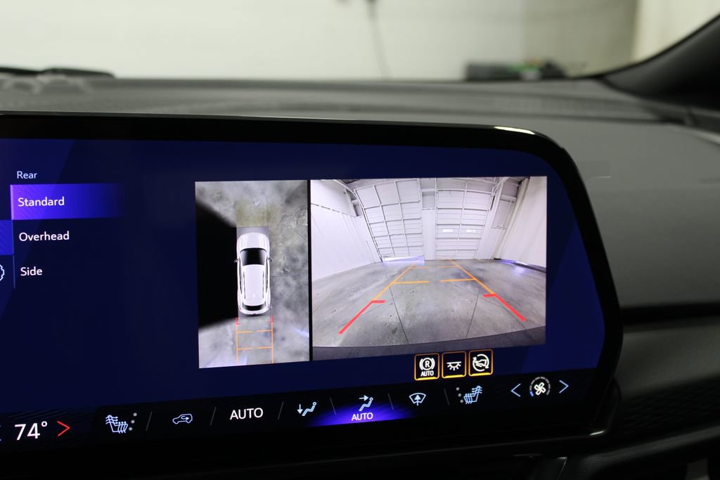 New 2026 Chevrolet Equinox EV LT image 40