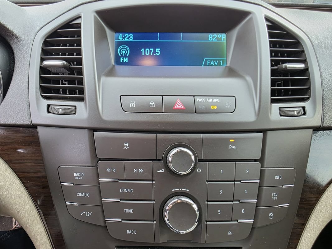 Used 2011 Buick Regal CXL w/ RL4 Preferred Equipment Group FWD image 23