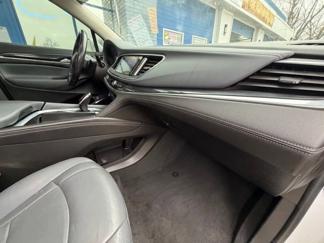 Used 2020 Buick Enclave Essence AWD/4WD image 22