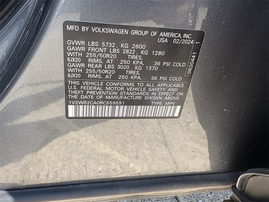 Used 2024 Volkswagen Atlas SE image 32
