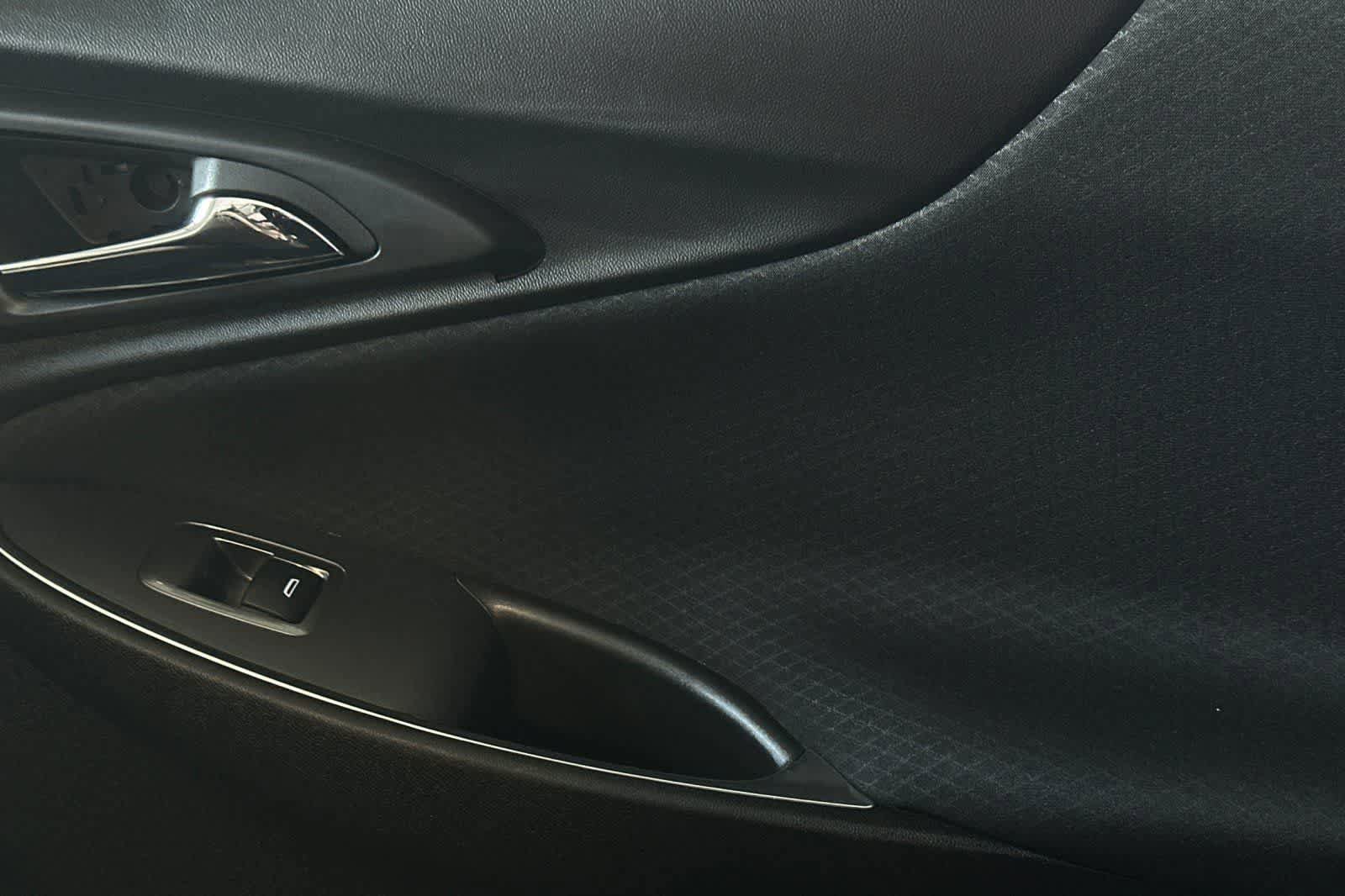 Used 2022 Chevrolet Malibu LT FWD image 18