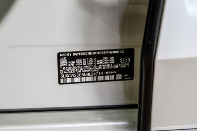 Used 2022 BMW X7 xDrive40i w/ Executive Package image 52