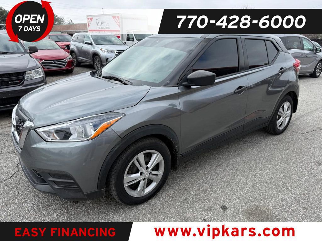Used 2020 Nissan Kicks S image 1
