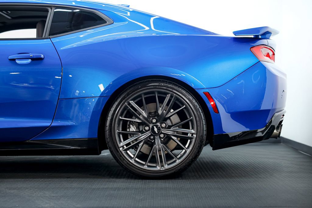 Used 2017 Chevrolet Camaro ZL1 image 7