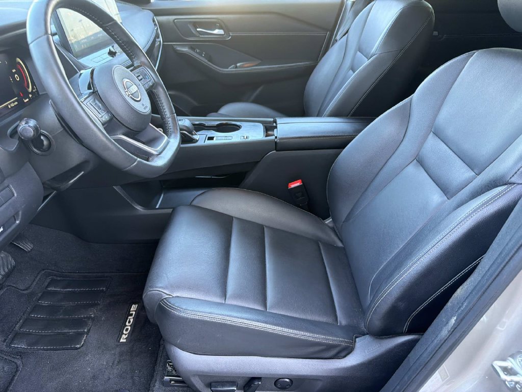 Used 2024 Nissan Rogue SL w/ SL Premium Package FWD image 11