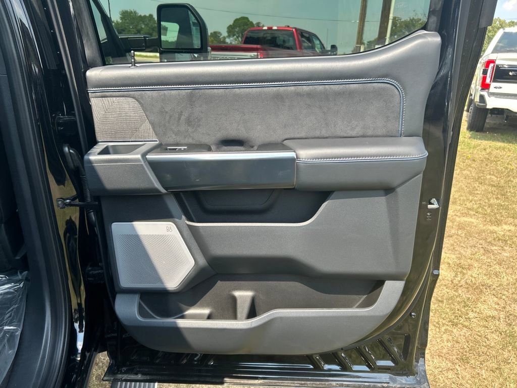 New 2025 Ford F250 Platinum w/ FX4 Off-Road Package image 30