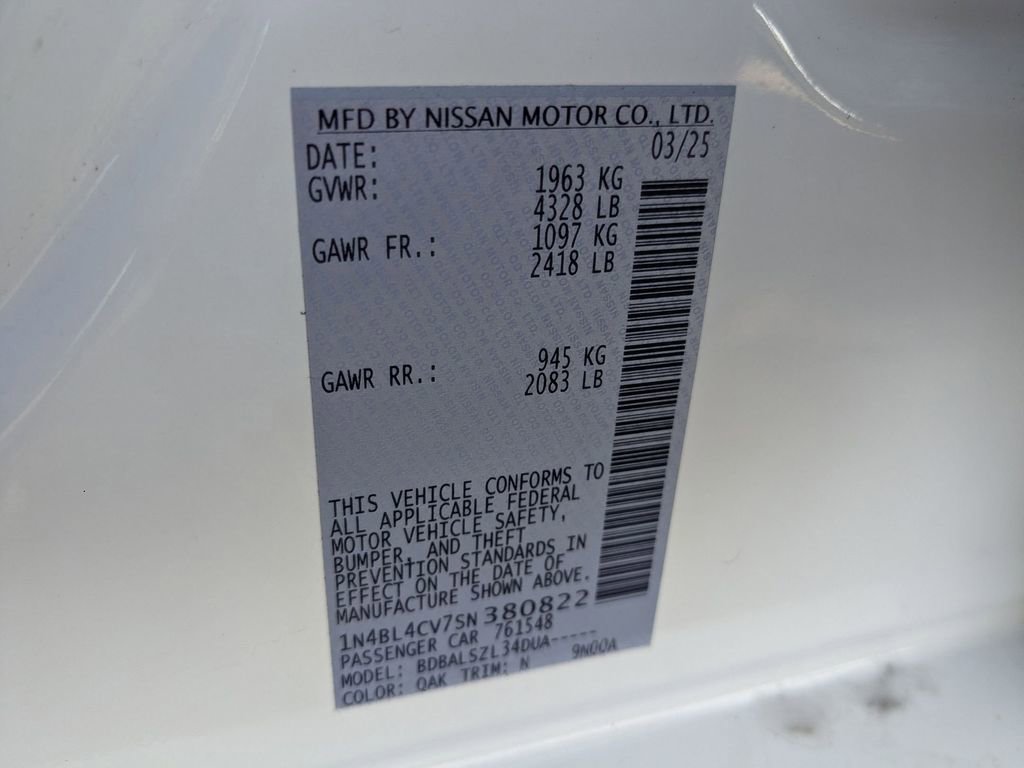 Used 2025 Nissan Altima 2.5 SR image 32