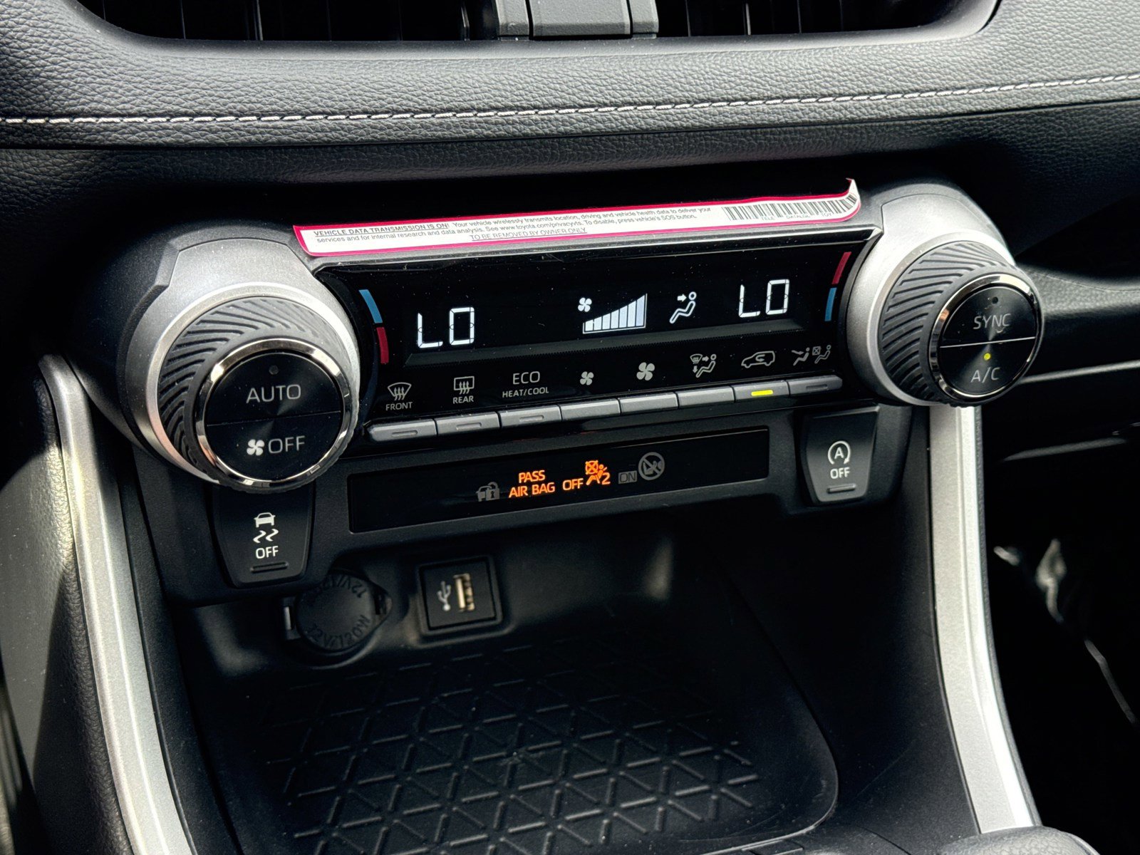 Used 2024 Toyota RAV4 XLE image 25