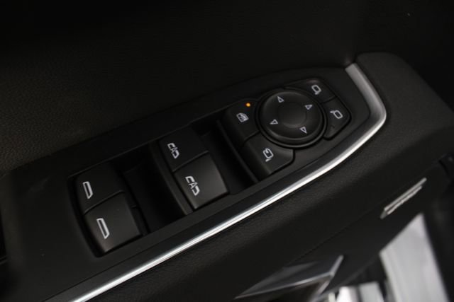 New 2026 GMC Sierra 1500 SLT image 16