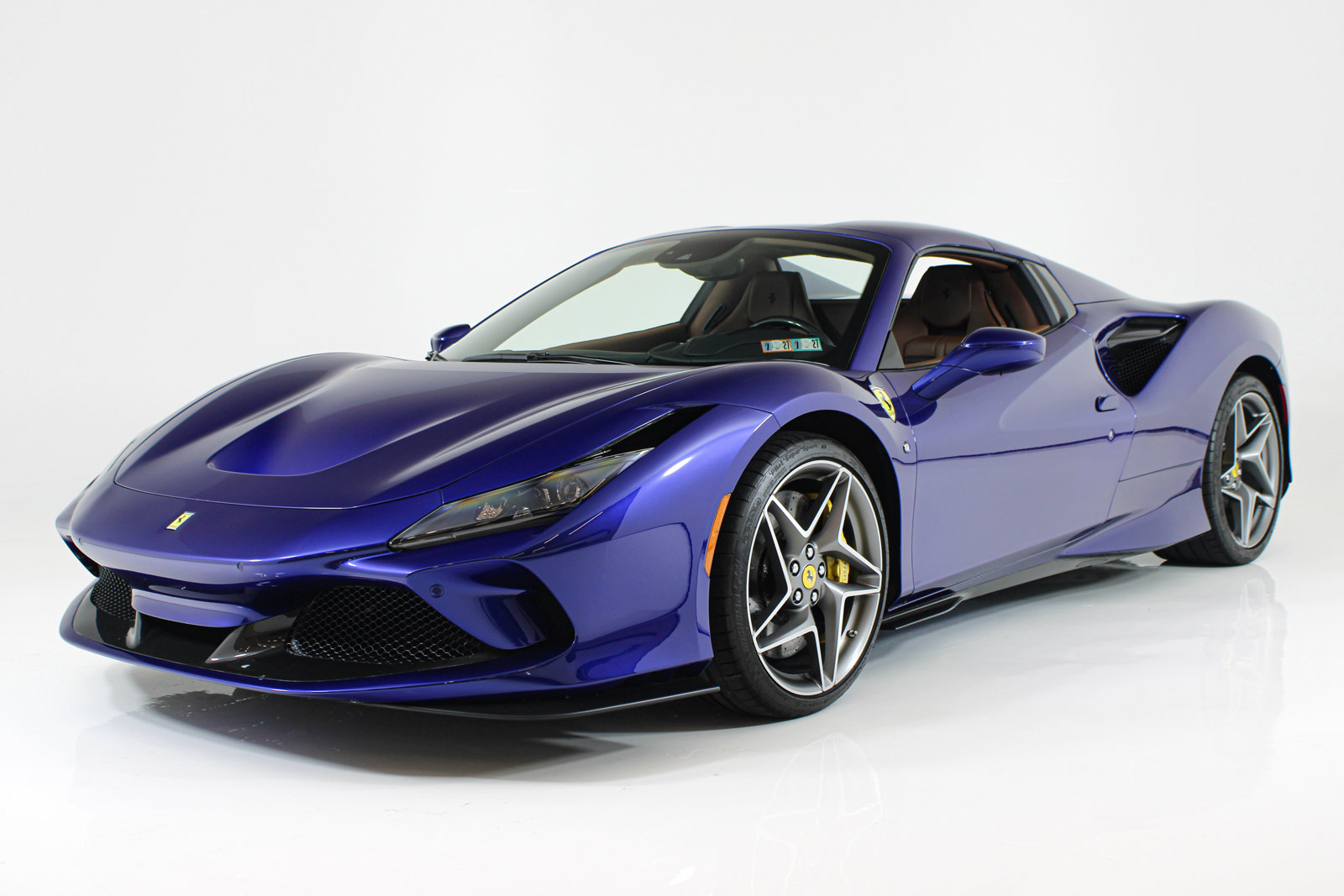 Certified 2023 Ferrari F8 Tributo RWD image 3