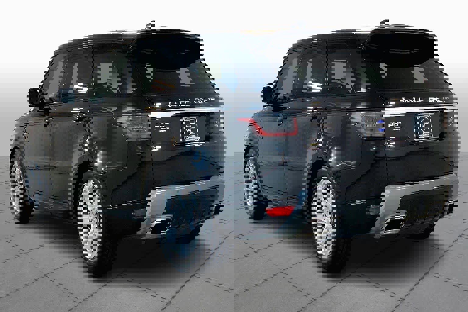 Used 2018 Land Rover Range Rover Sport HSE image 11