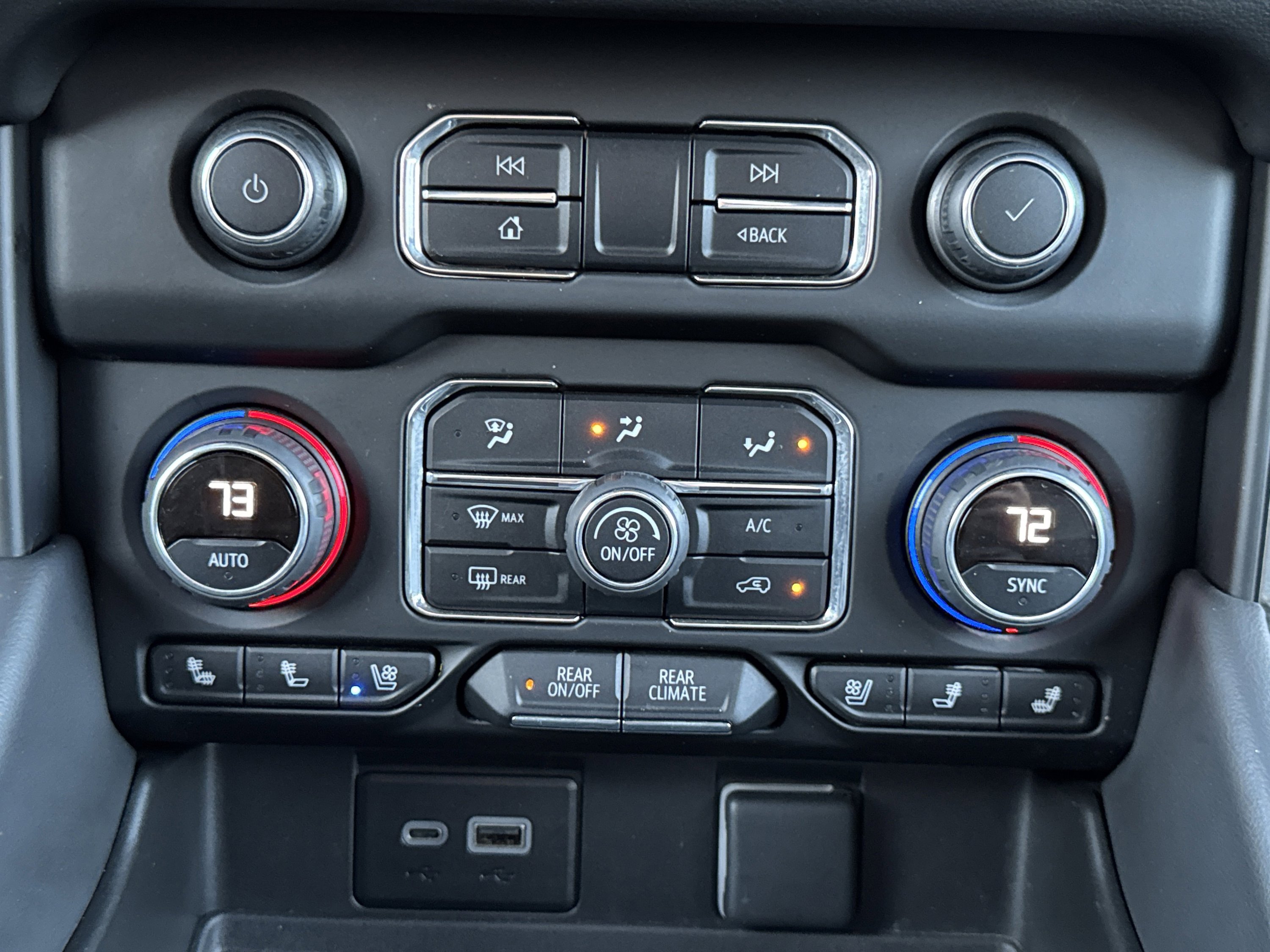 Used 2024 Chevrolet Tahoe Premier image 83