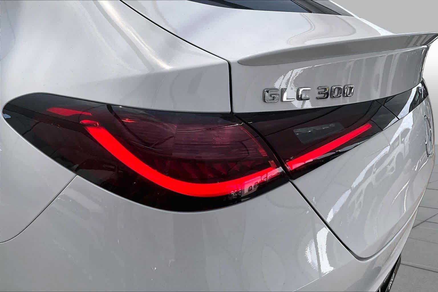 Used 2026 Mercedes-Benz GLC 300 4MATIC image 29