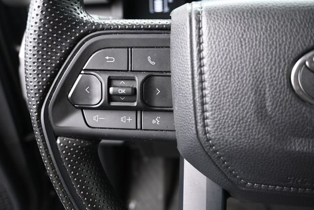 Certified 2024 Toyota Tacoma SR5 AWD/4WD image 22