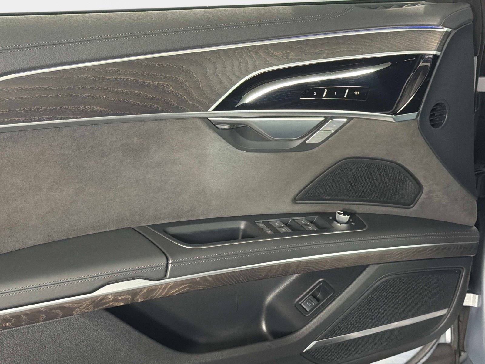 Used 2023 Audi A8 L 3.0T w/ Comfort Plus Package AWD/4WD image 37