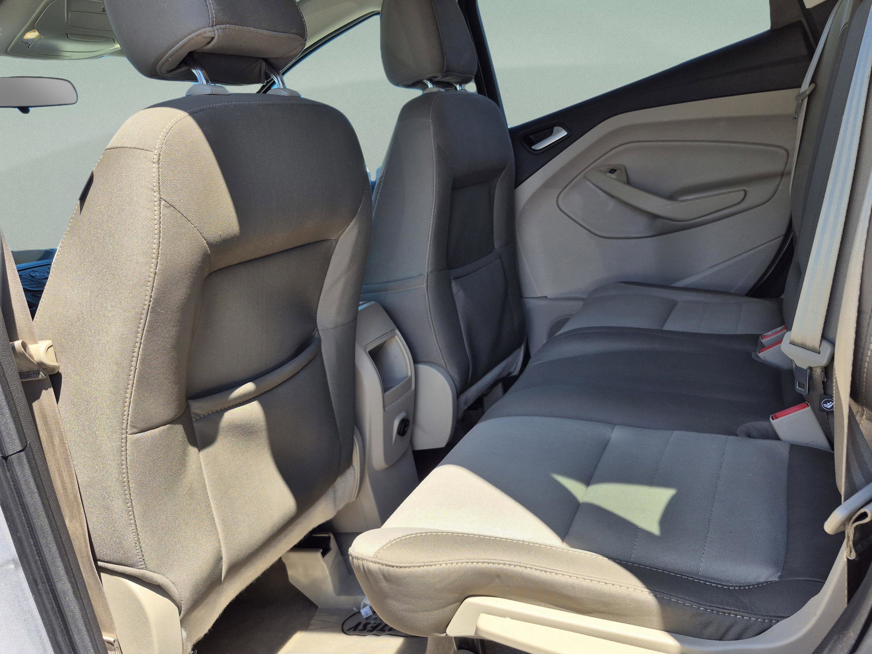 Used 2015 Ford Escape SE FWD image 15