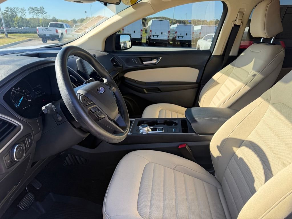 Used 2024 Ford Edge SE AWD/4WD image 9