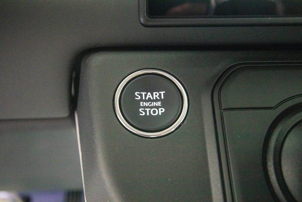 Used 2026 Land Rover Defender 130 S image 26