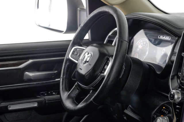 Used 2019 RAM 1500 Laramie AWD/4WD image 11