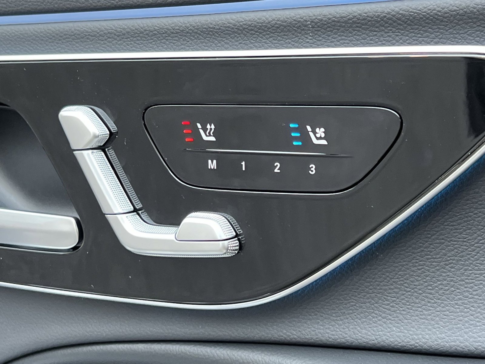 New 2026 Mercedes-Benz E 350 4MATIC Sedan image 34