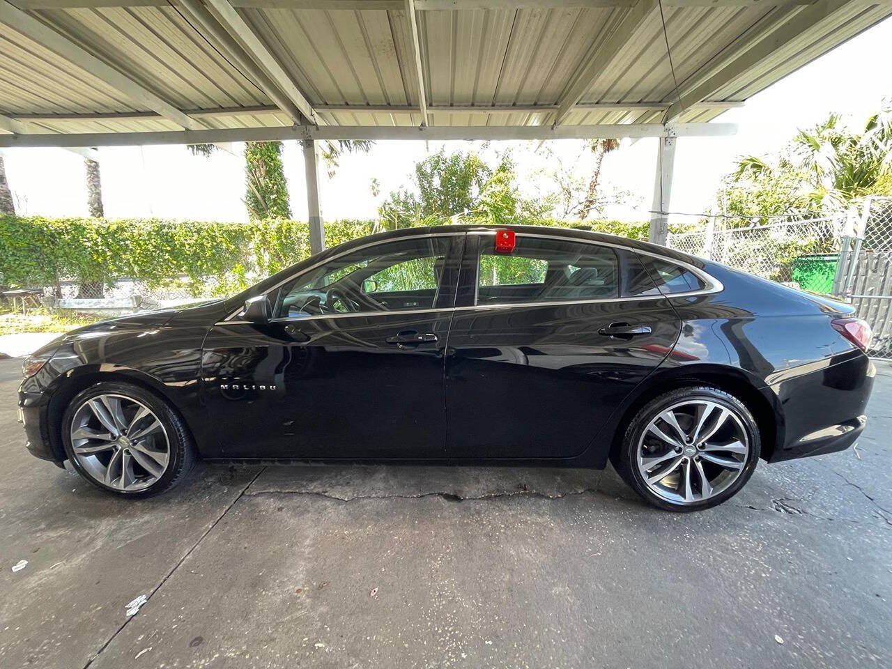 Used 2021 Chevrolet Malibu LT FWD image 5