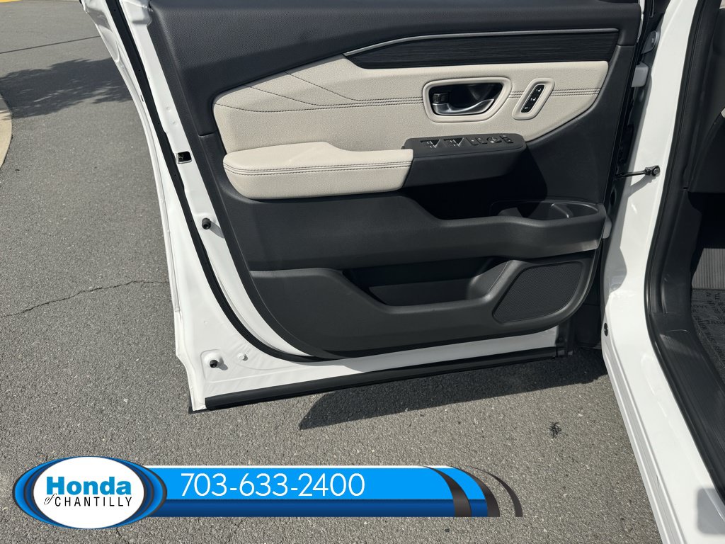 New 2026 Honda Pilot Touring image 25
