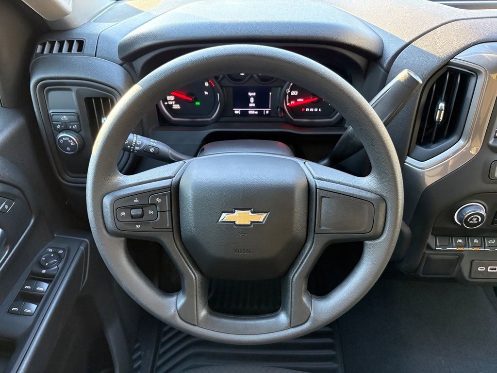 Used 2025 Chevrolet Silverado 1500 Custom image 10