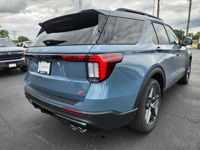 New 2025 Ford Explorer ST image 4