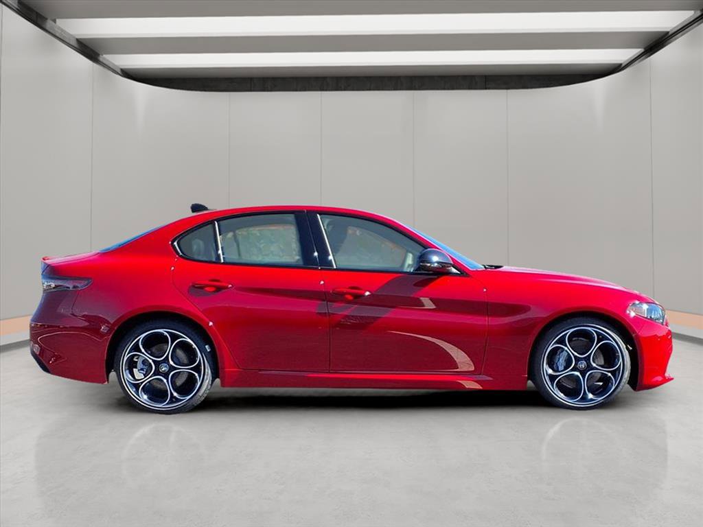 New 2025 Alfa Romeo Giulia w/ Driving Assist Package image 8