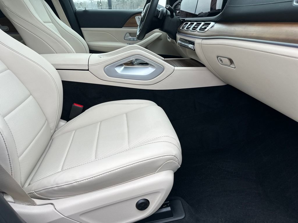 Certified 2024 Mercedes-Benz GLS 450 4MATIC image 45