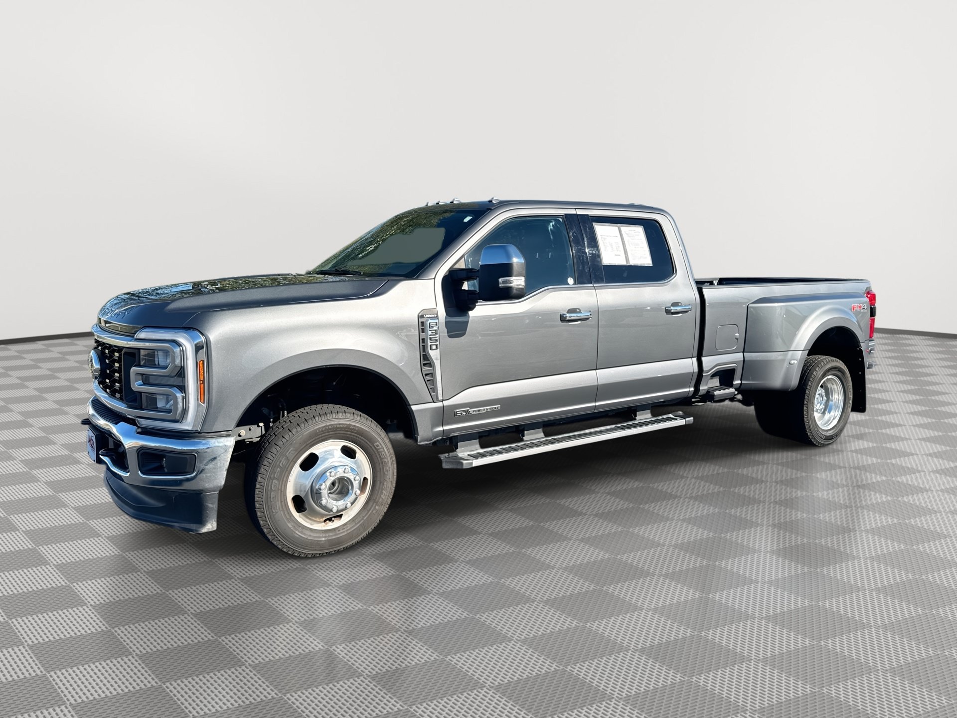 Used 2025 Ford F350 Lariat w/ Chrome Package