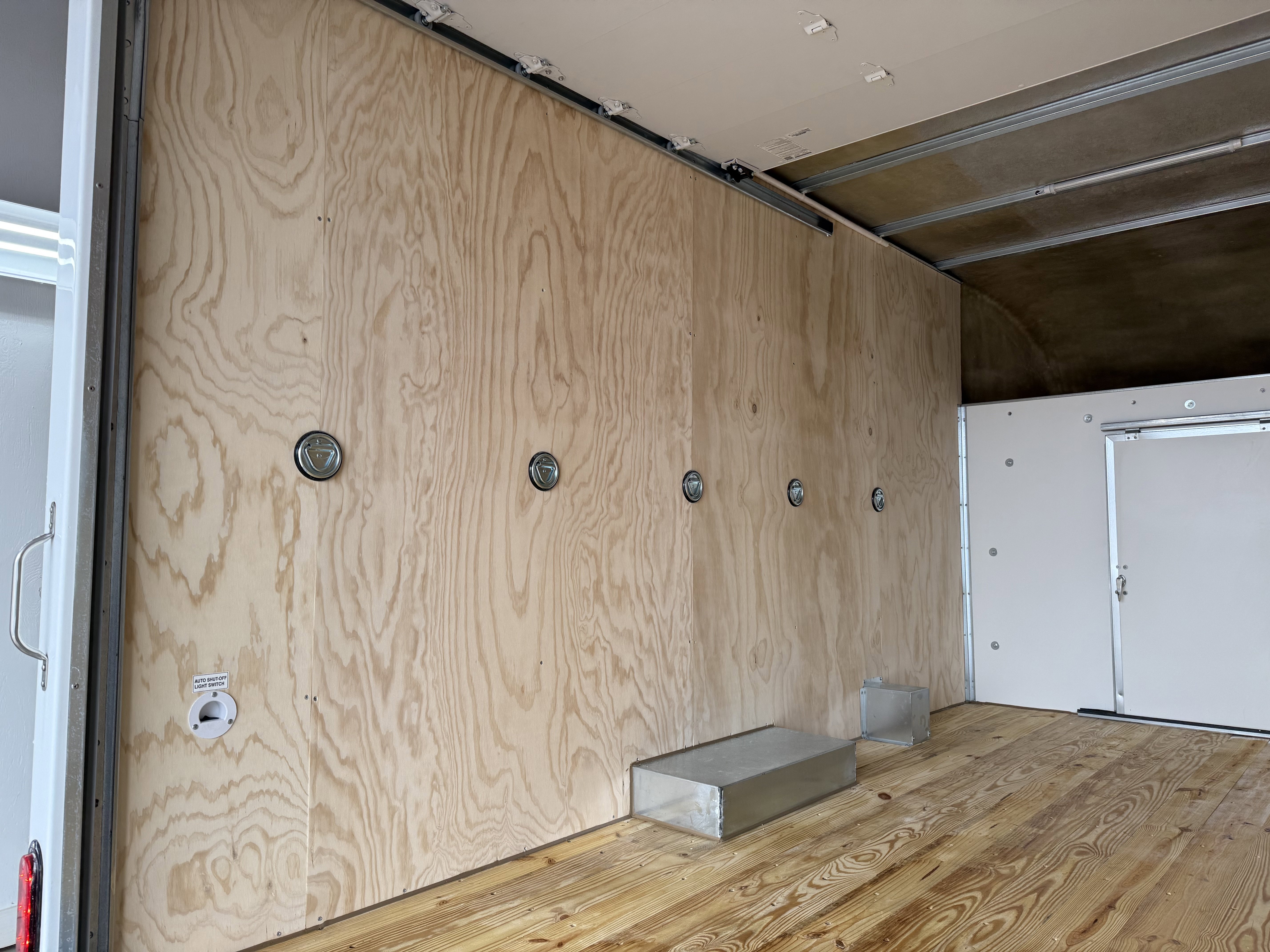 New 2025 Chevrolet Express 3500 w/ Power Convenience Package image 35