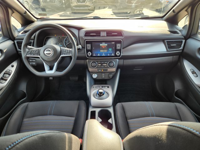 Certified 2025 Nissan Leaf S FWD image 8