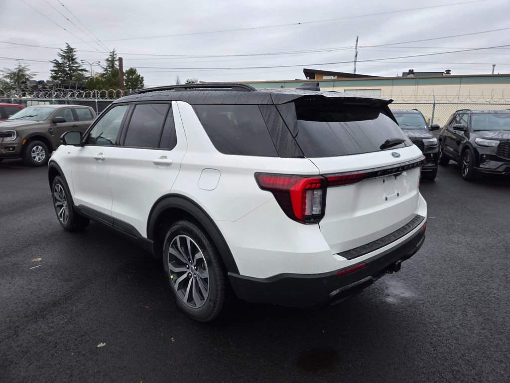 New 2026 Ford Explorer ST-Line image 7