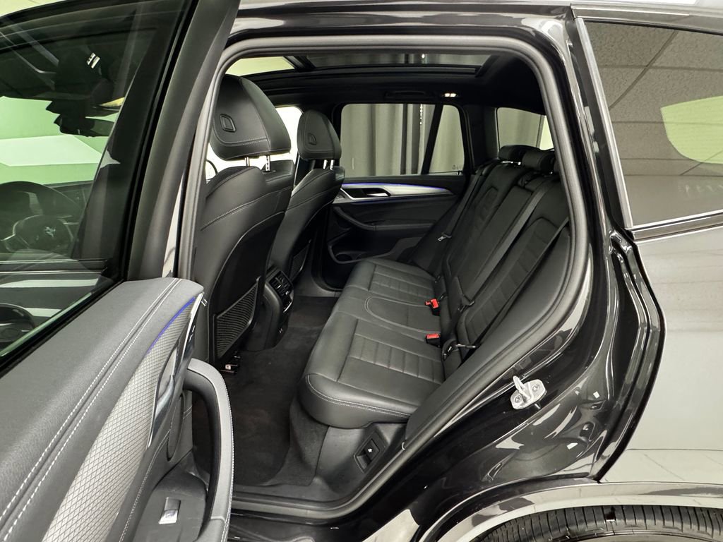 Used 2021 BMW X3 xDrive30i w/ M Sport Package image 12