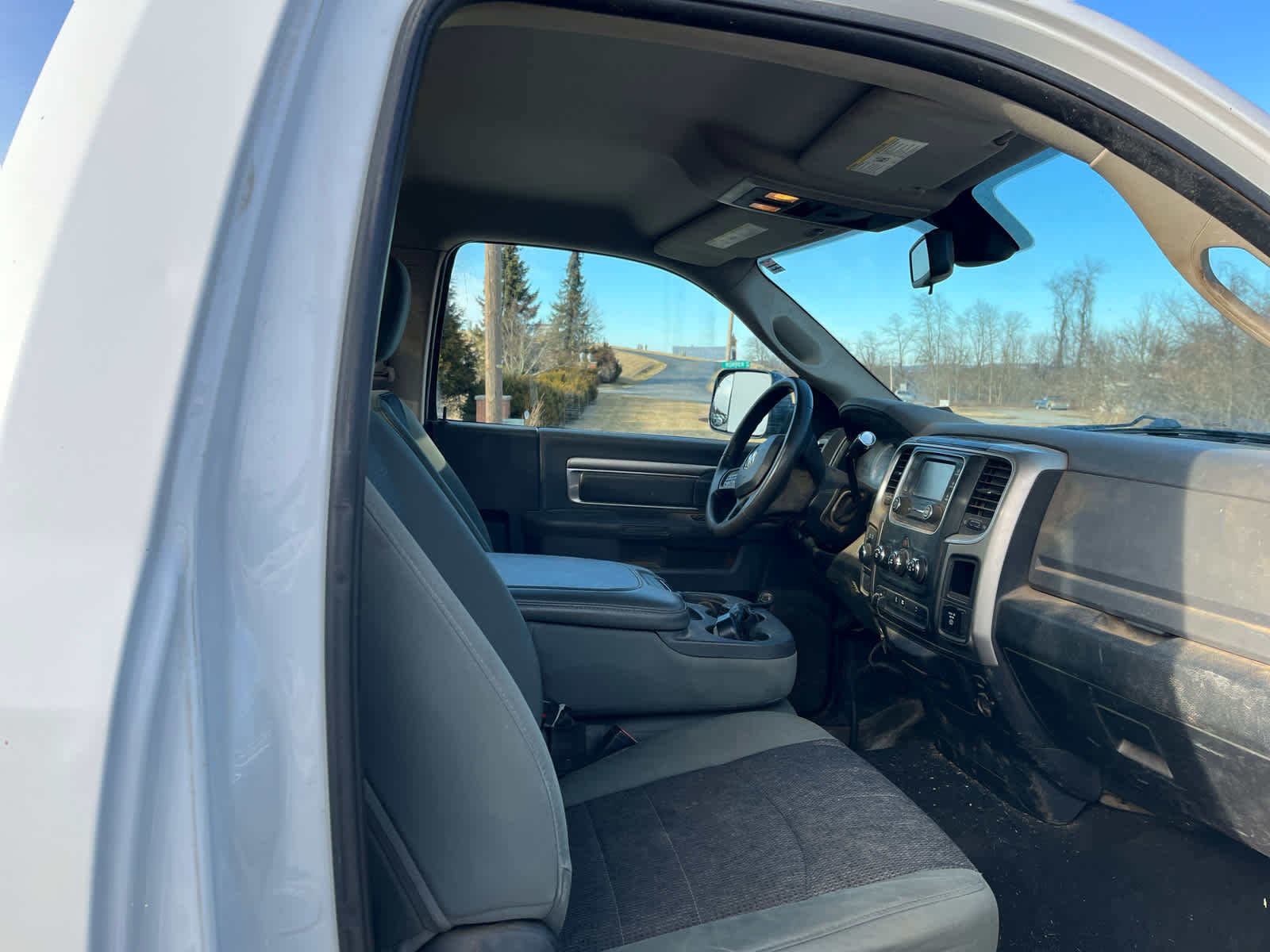 Used 2015 RAM 3500 SLT w/ Popular Equipment Group image 26