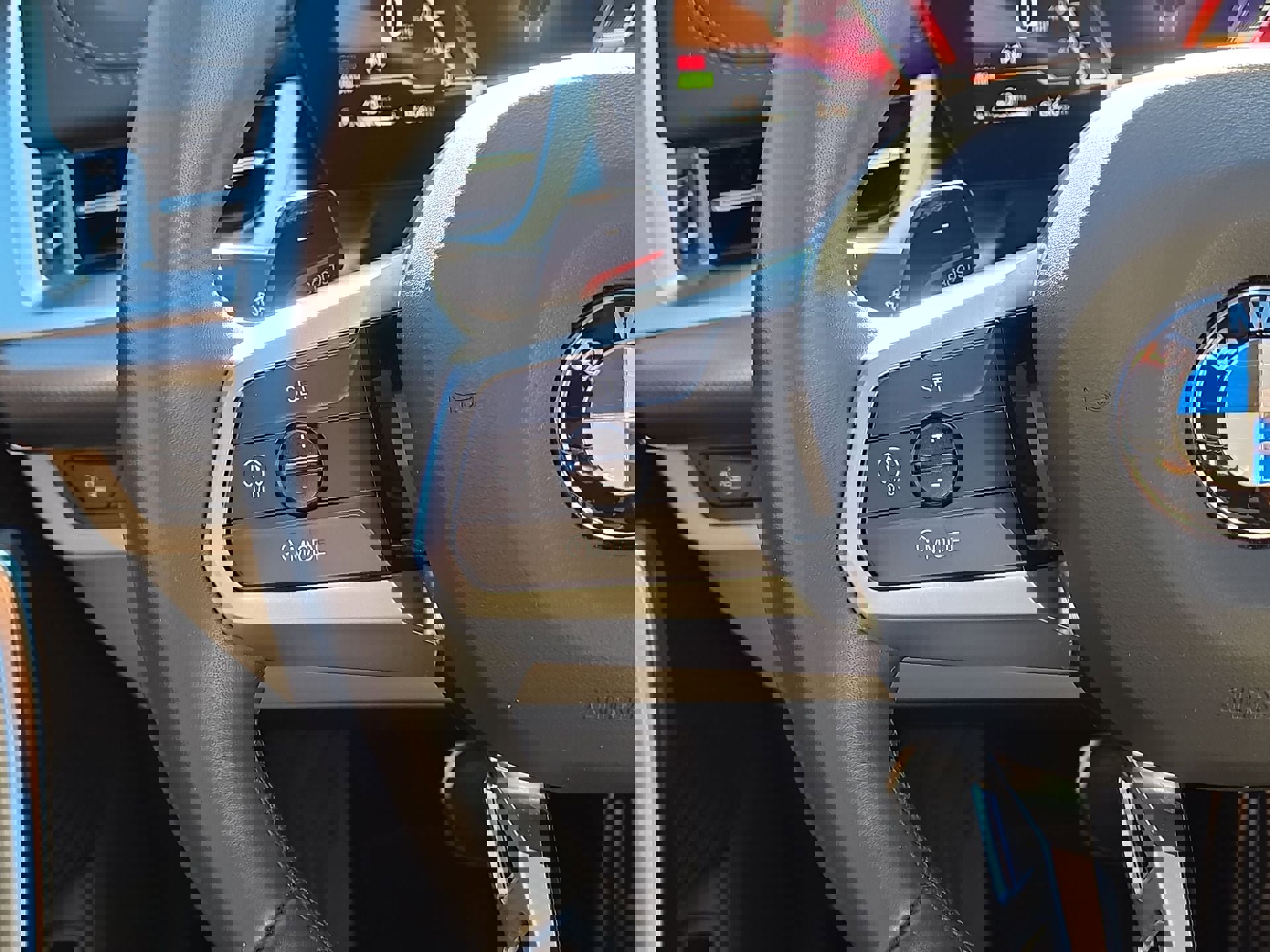 Used 2025 BMW X1 xDrive28i AWD/4WD image 21