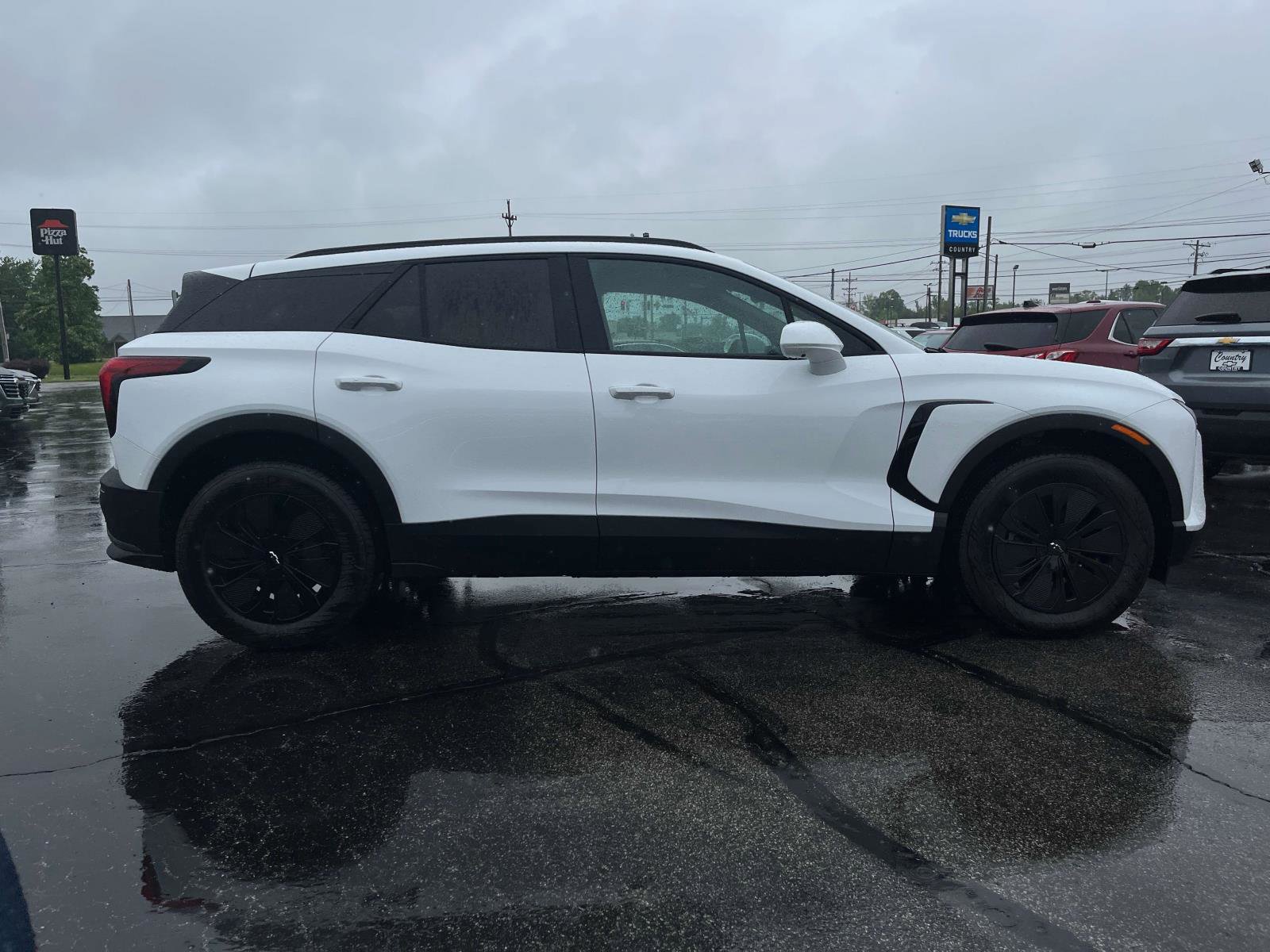New 2025 Chevrolet Blazer EV LT image 5