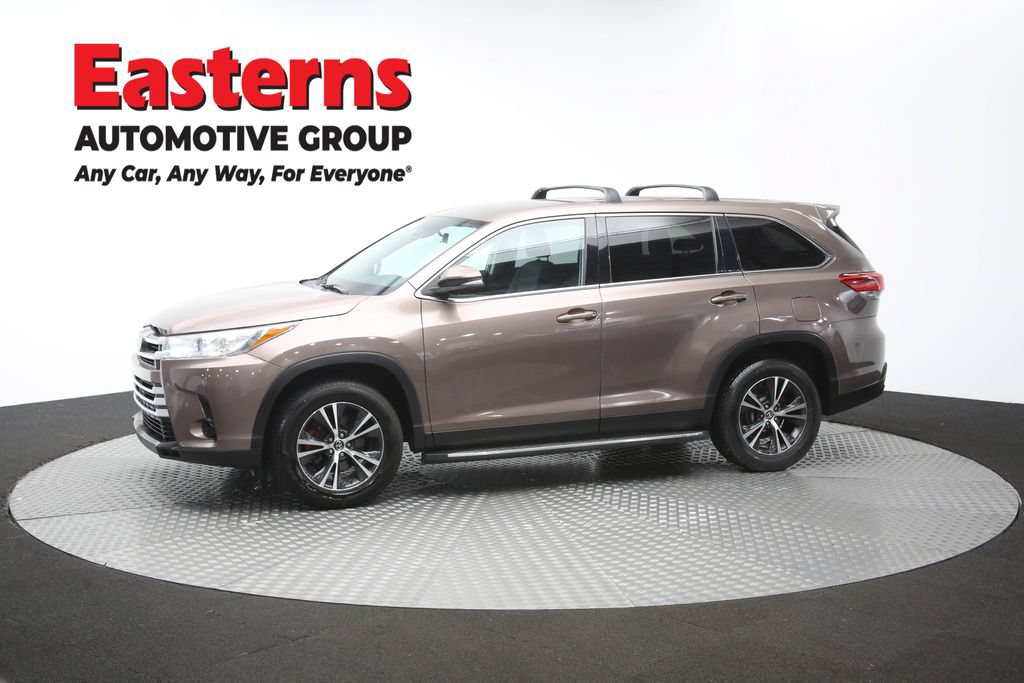 Used 2019 Toyota Highlander LE FWD image 57