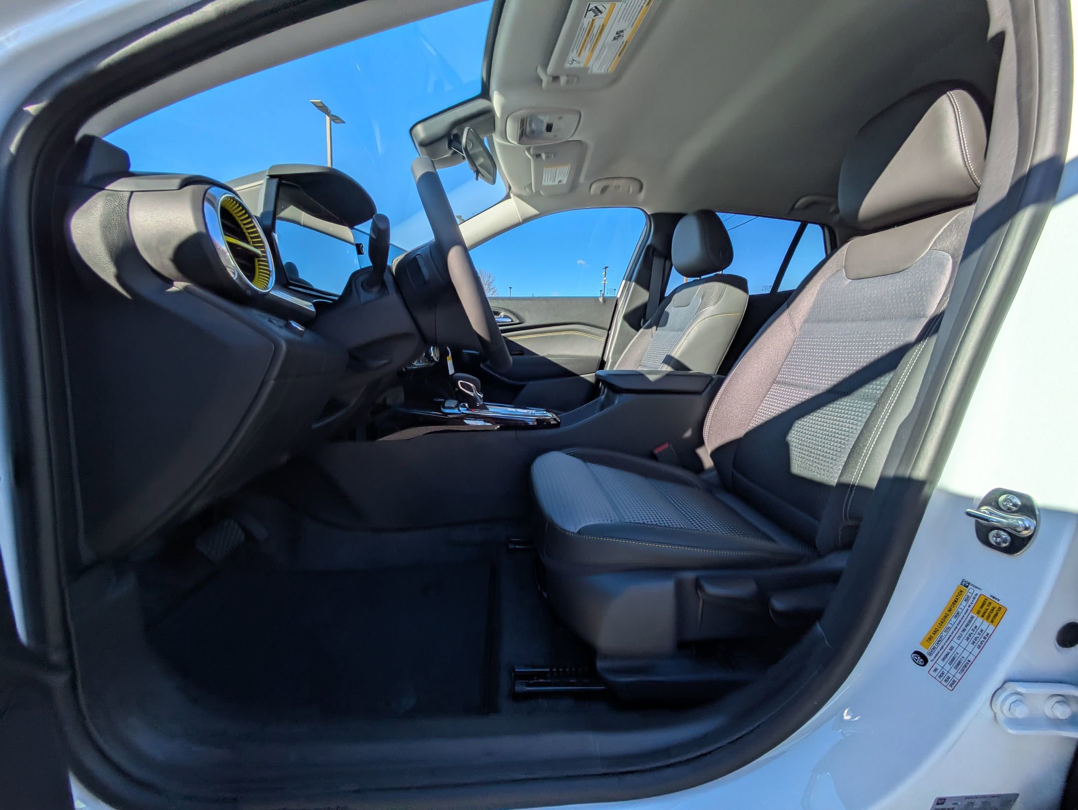 New 2026 Chevrolet Trax LT w/ Driver Confidence Package FWD image 17