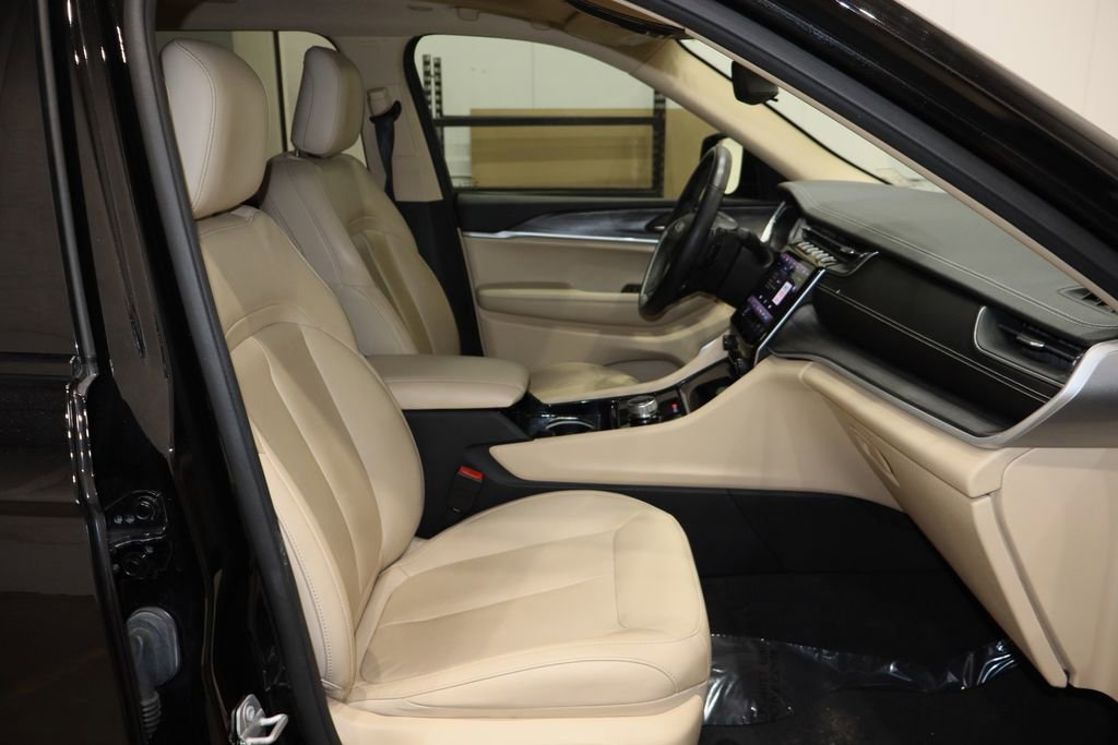 Used 2021 Jeep Grand Cherokee L Limited image 18