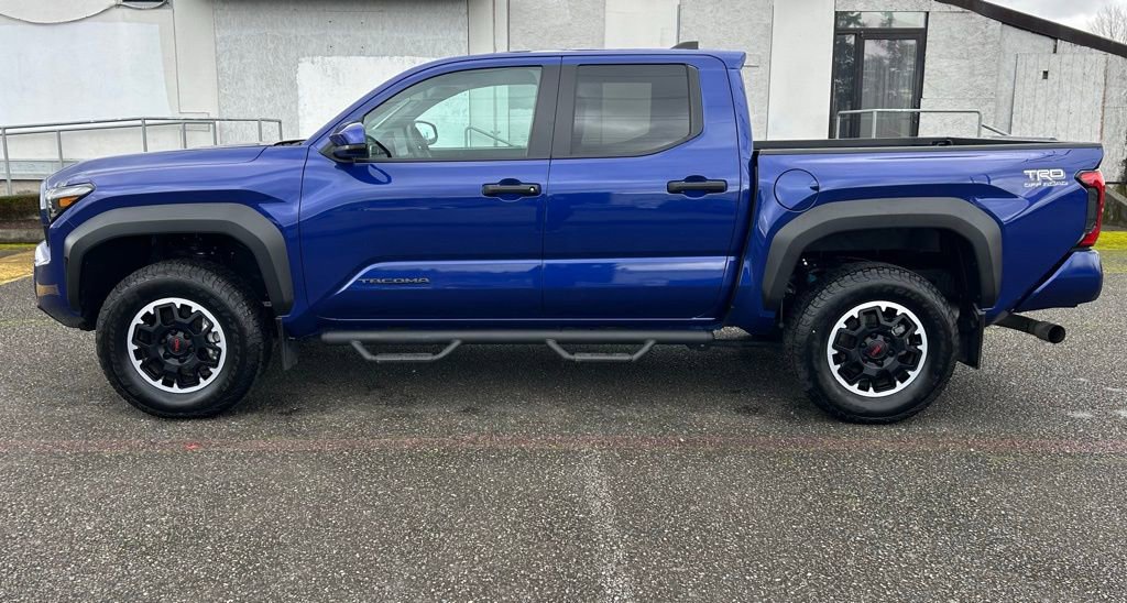 Certified 2024 Toyota Tacoma TRD Off-Road image 8