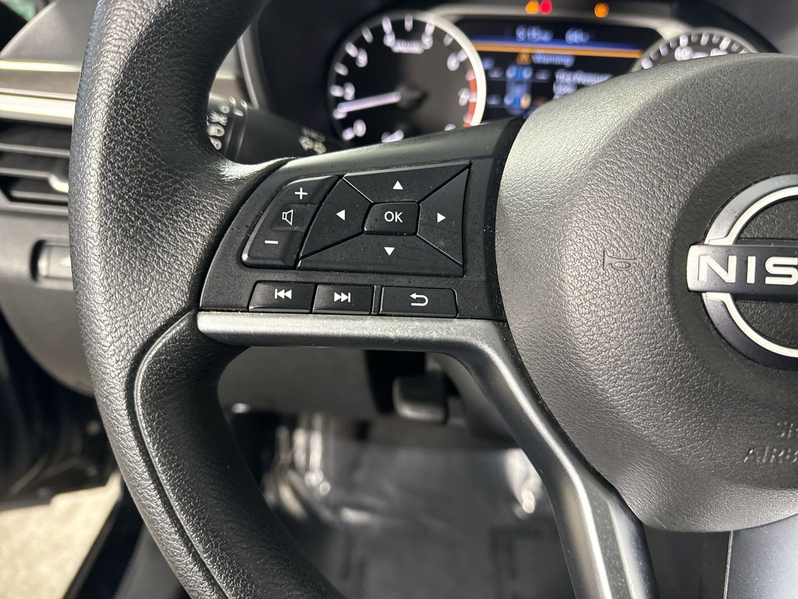 Certified 2024 Nissan Altima 2.5 SV image 13