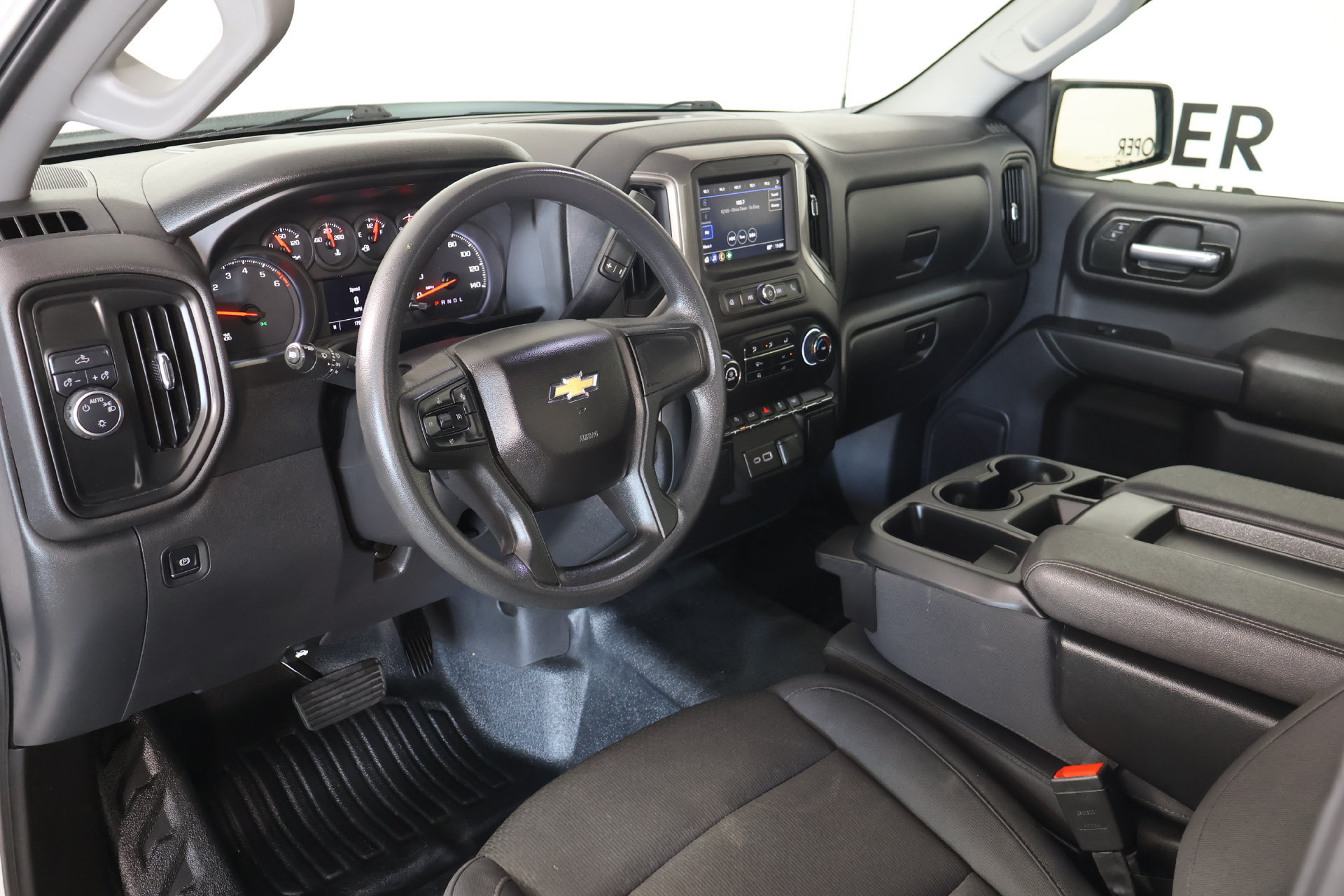 Used 2025 Chevrolet Silverado 1500 W/T RWD image 2