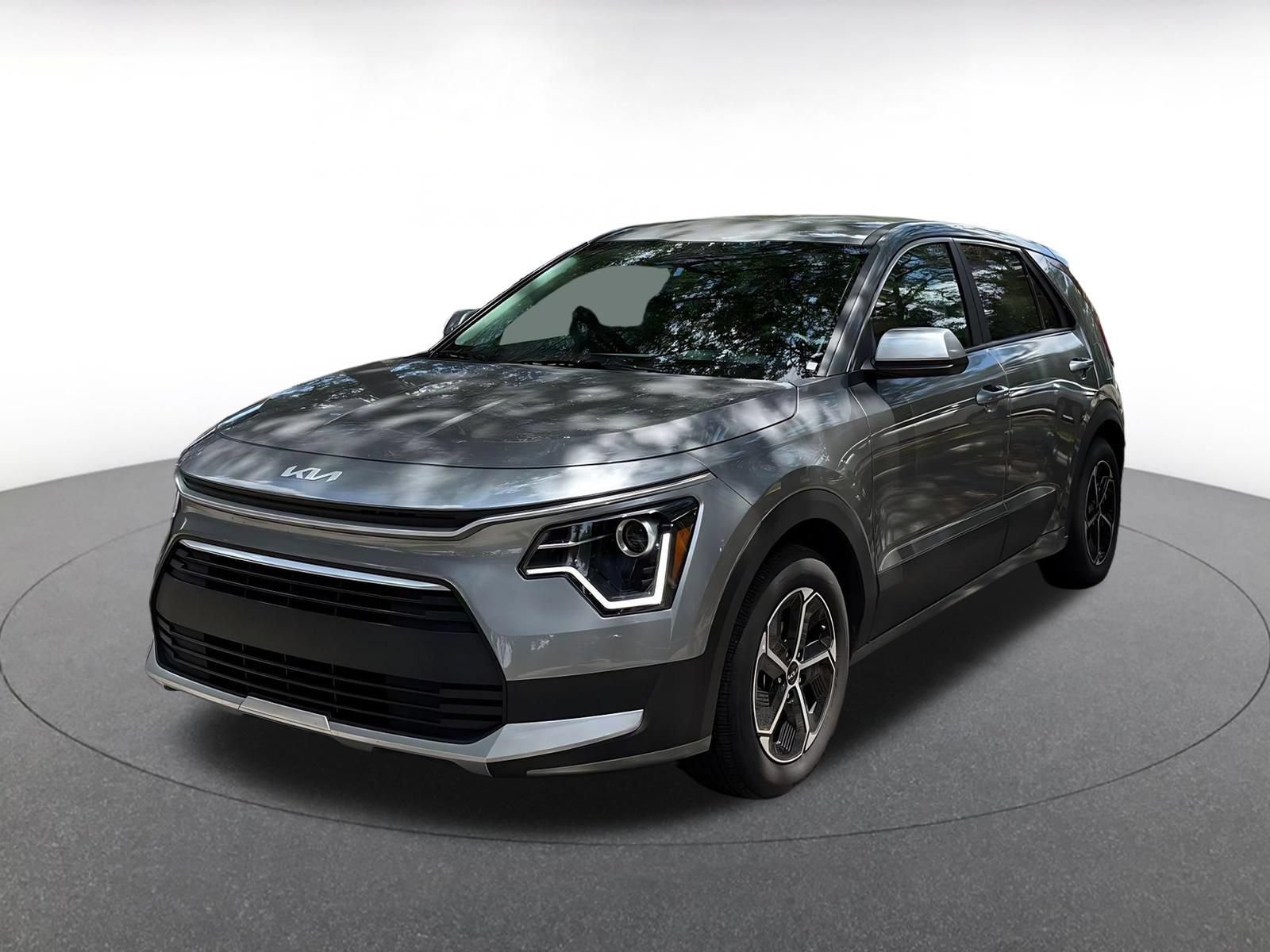 Used 2026 Kia Niro LX FWD image 3
