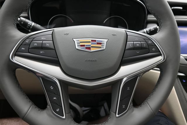 Used 2022 Cadillac XT5 Premium Luxury FWD image 34