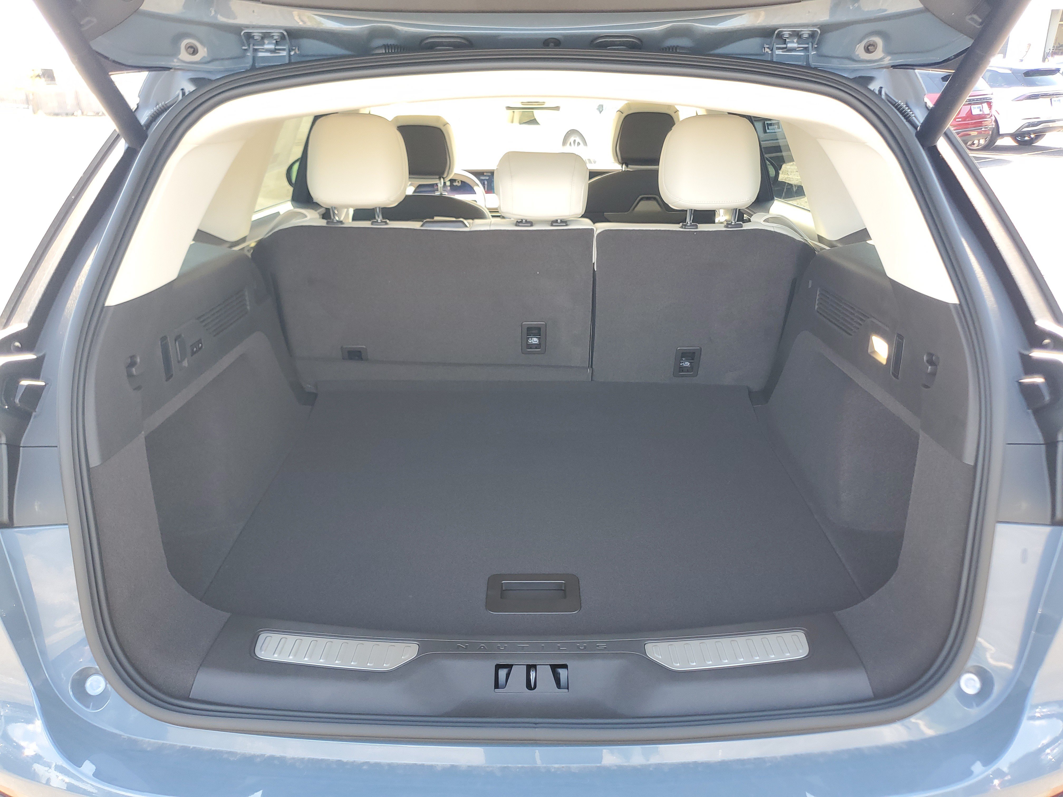 New 2026 Lincoln Nautilus Black Label AWD/4WD image 32