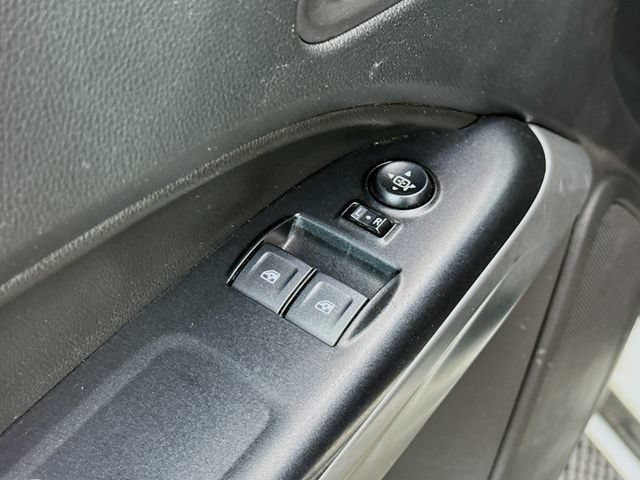 Used 2020 Chevrolet Colorado LT w/ Safety Package RWD image 18